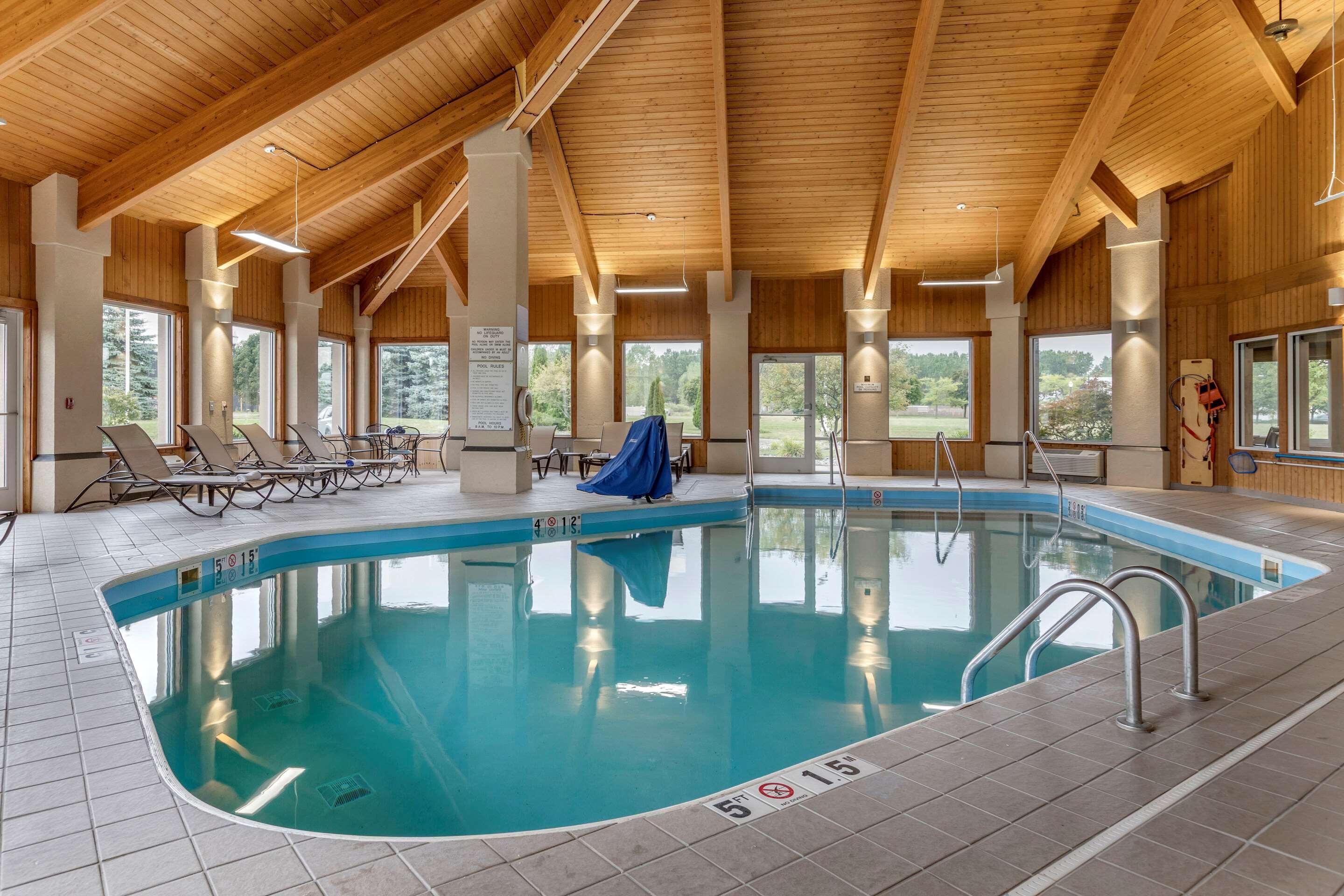 Comfort Inn & Suites Dimondale - Lansing Esterno foto